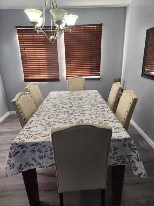 Orleans House With Pool & Parking, Peaceful Block Villa New Orleans Bagian luar foto