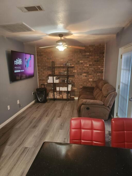 Orleans House With Pool & Parking, Peaceful Block Villa New Orleans Bagian luar foto